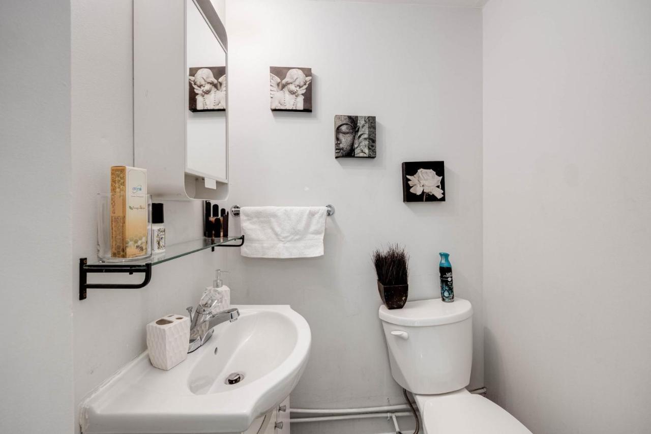 Cute 2-Bedroom Caverna Toronto Luaran gambar